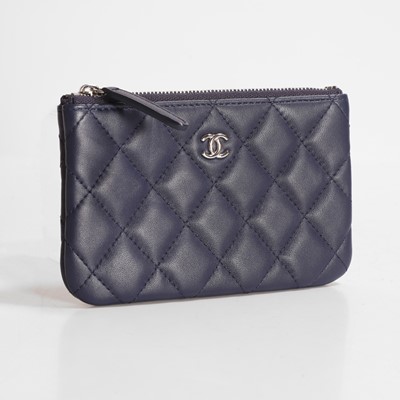 Lot 496 - A Chanel blue leather coin purse