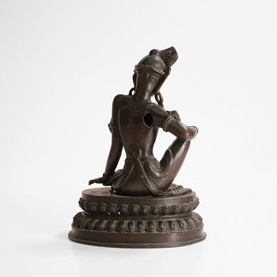 Lot 17 - A hollow-cast bronze figure of Bodhisattva