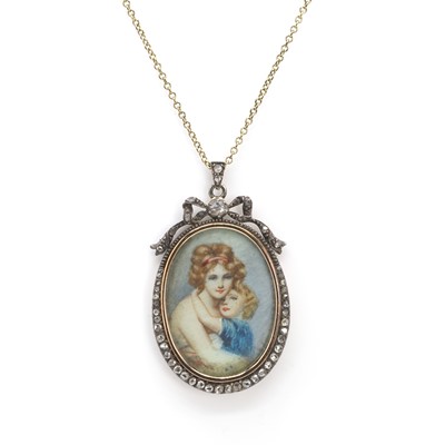 Lot 28 - An Edwardian rose cut diamond set miniature pendant