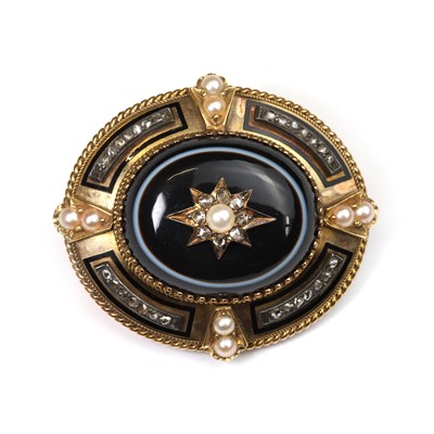 Lot 30 - A Victorian agate, diamond and split pearl mourning brooch