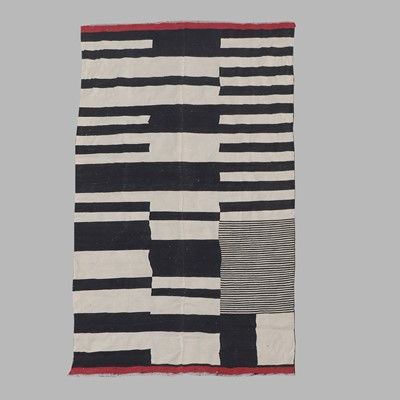 Lot 112 - Bauhaus inspired