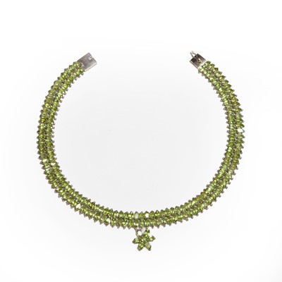 Lot 97 - A silver peridot choker necklace