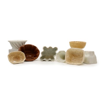 Lot 101 - Twenty pottery jelly moulds