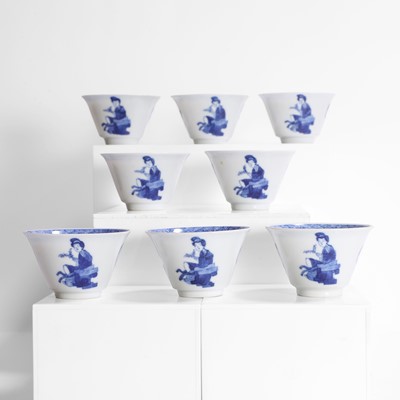 Lot 285 - A collection of Chinese blue and white teacups