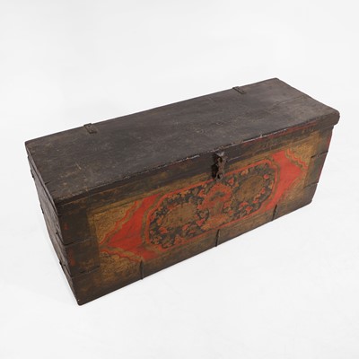 Lot 91 - A small painted pine chest