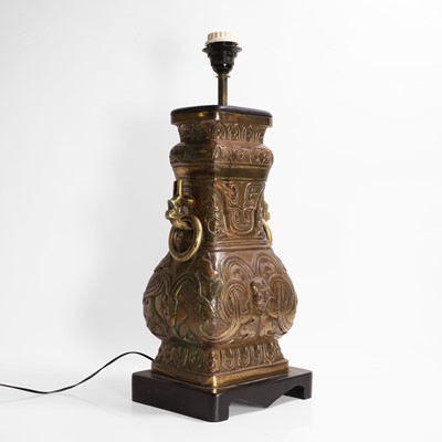Lot 209 - An archaic-style brass lamp