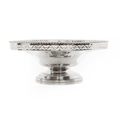 Lot 68 - A silver serving bowl