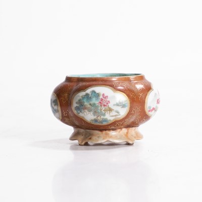 Lot 572 - A Chinese famille rose water pot