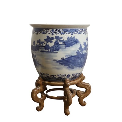 Lot 237 - A Chinese blue and white fish bowl