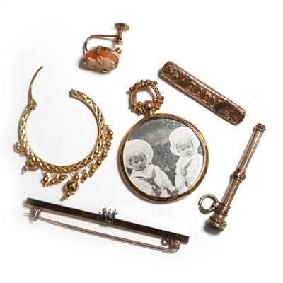 Lot 290 - A group of jewellery