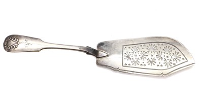 Lot 61 - A Scottish silver fish server