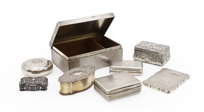 Lot 99 - An assortment of silver boxes, cases and vespas