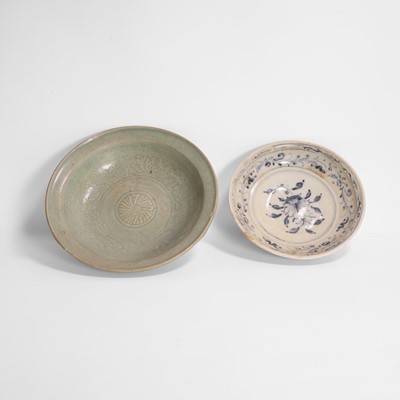Lot 44 - A Thai celadon bowl