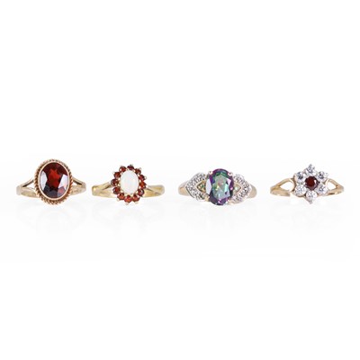 Lot 272 - A group of 9ct gold and silver gilt rings