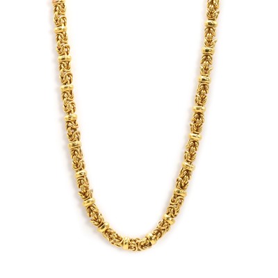 Lot 312 - An Indian gold Byzantine link chain