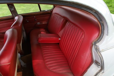 Lot 56 - 1968 Jaguar 340 auto saloon