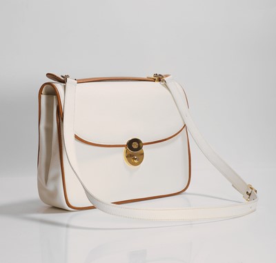 Lot 486 - A Gucci cream leather satchel bag
