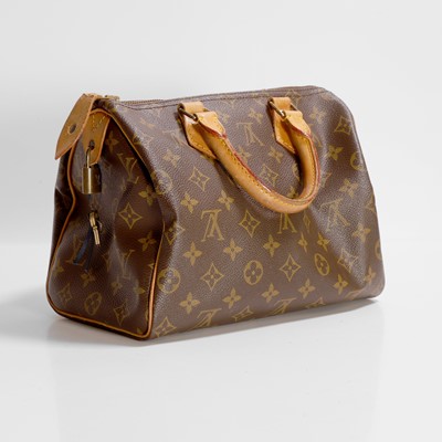 Lot 453 - A Louis Vuitton monogrammed canvas speedy 25