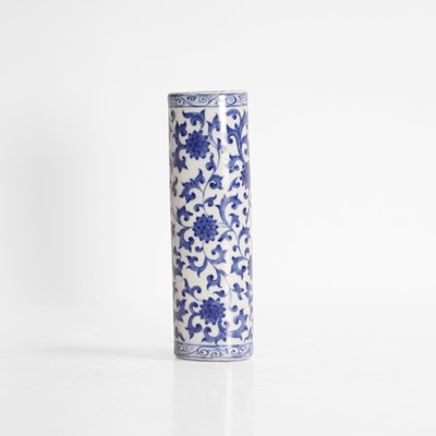 Lot 14 - A Chinese blue and white wrist rest