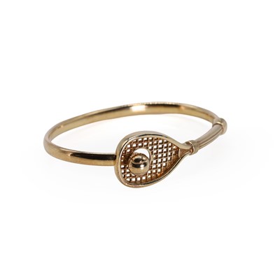 Lot 130 - A 9ct gold hinged bangle