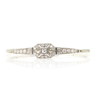 Lot 84 - An Art Deco diamond bracelet