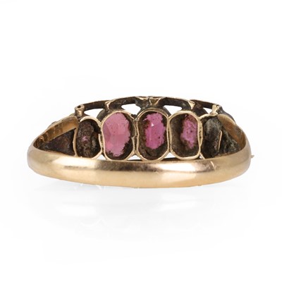 Lot 23 - A Victorian gold rhodolite garnet five stone ring