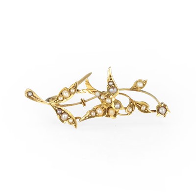 Lot 19 - A split pearl swallow brooch