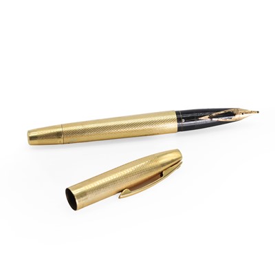 Lot 376 - An 18ct gold Sheaffer fountain pen