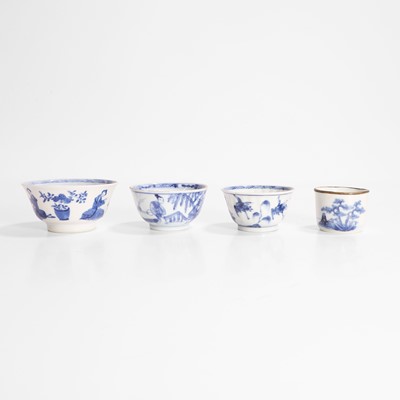 Lot 6 - A collection of Chinese blue and white teacups