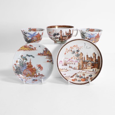 Lot 99 - A collection of Chinese export cups and saucers
