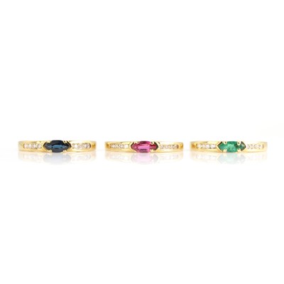 Lot 152 - A set of three 18ct yellow gold stacking rings