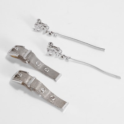 Lot 173 - Two pairs of Dior costume drop earrings
