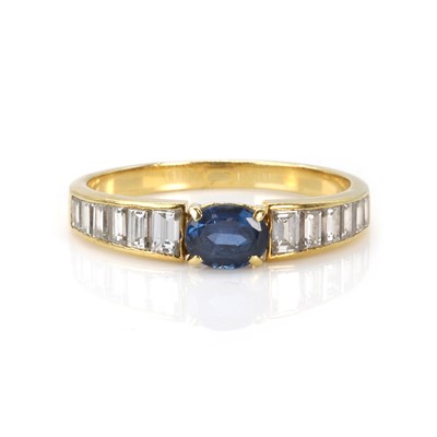 Lot 248 - A sapphire and diamond ring