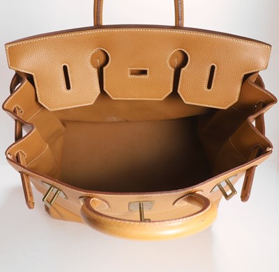 Lot 452 - A Hermès Birkin HAC 40