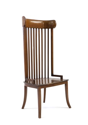 Lot 528 - An unusual mahogany chair