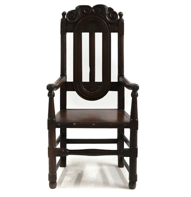 Lot 576 - An oak side chair