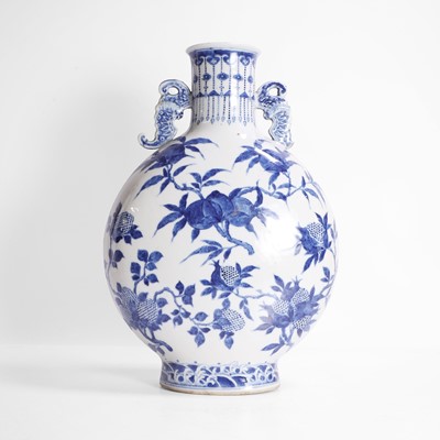 Lot 288 - A Chinese blue and white moon flask