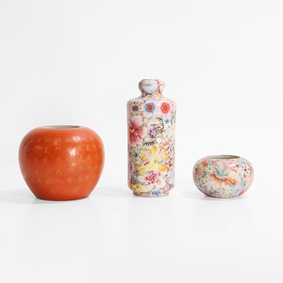 Lot 596 - A collection of Chinese water pots