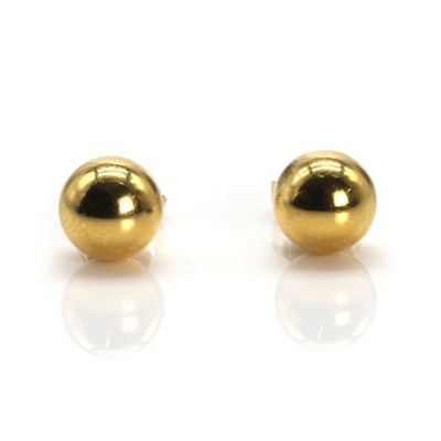Lot 276 - A pair of 18ct gold Hardwear stud earrings, by Tiffany & Co.