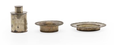 Lot 69 - A silver caddy