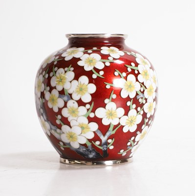 Lot 104 - A Japanese cloisonné jar