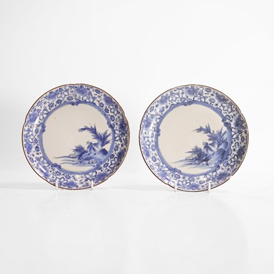 Lot 161 - A pair of Japanese blue and white dishes