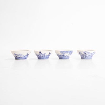 Lot 125 - A collection of Chinese blue and white teacups