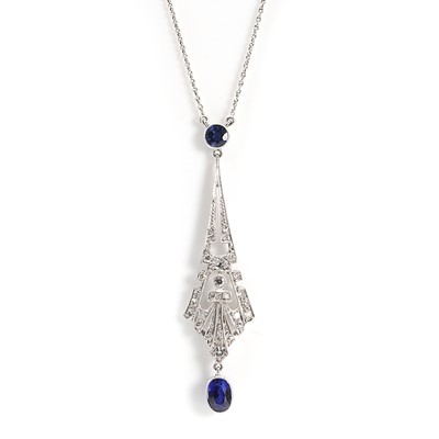 Lot 83 - An Art Deco sapphire and diamond pendant necklace