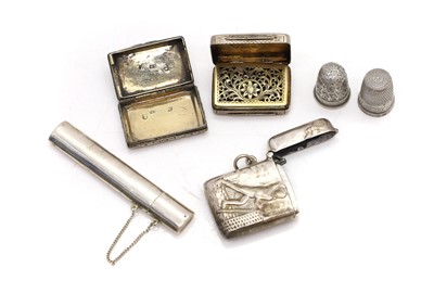 Lot 41 - A group of silver items