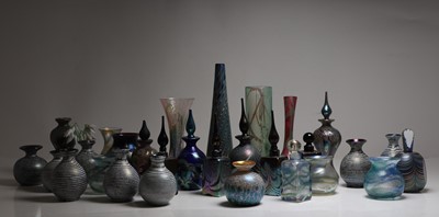 Lot 327 - A group of Okra glass items