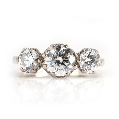 Lot 292 - An 18ct white gold diamond three stone ring