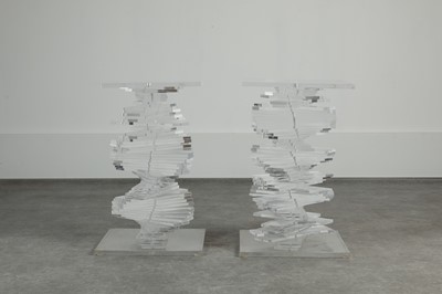 Lot 33 - A pair of Lucite pedestals