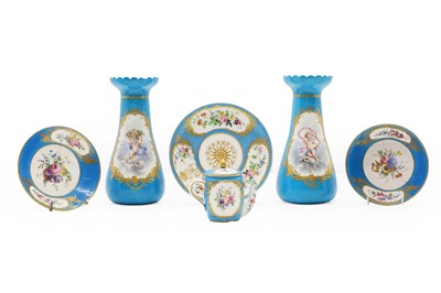 Lot 83 - A quantity of French porcelain items
