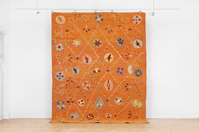 Lot 287 - A Suzani-inspired flat-weave rug